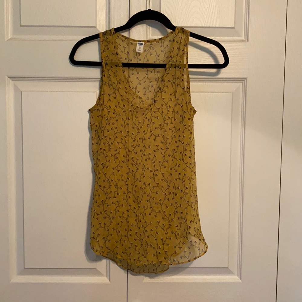 Yellow sheer Old Navy tank. Size XS